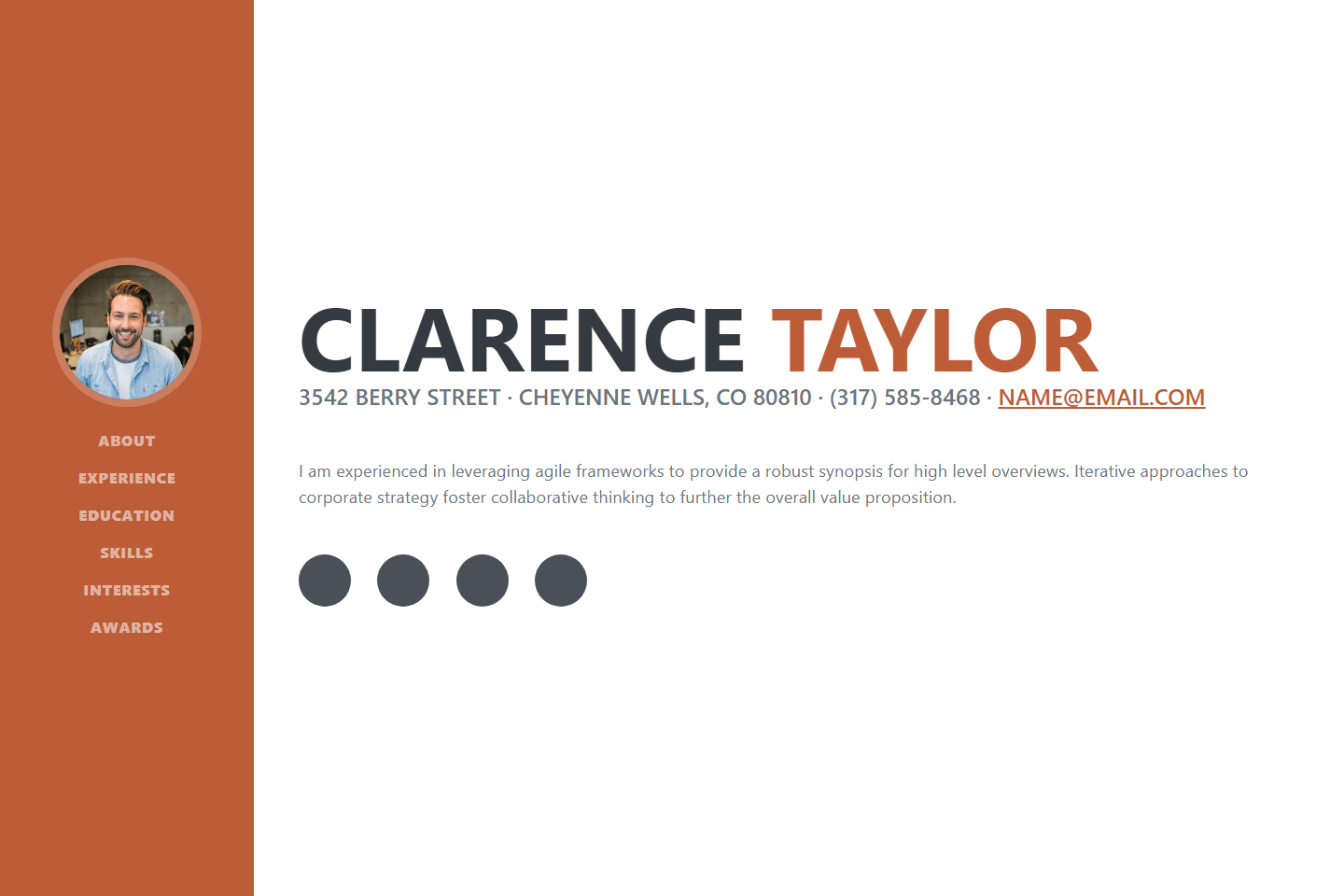 Template Personal Brand Spotlight